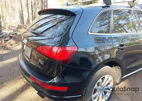 2014 Audi Q5 2.0T Premium z USA, uszkodzony, nr VIN WA1LFAFP1EA093290